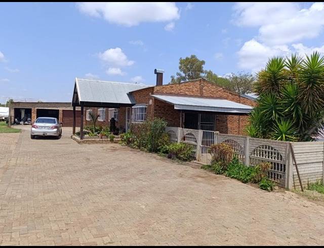 FARM FOR SALE IN STERKRUIT SH